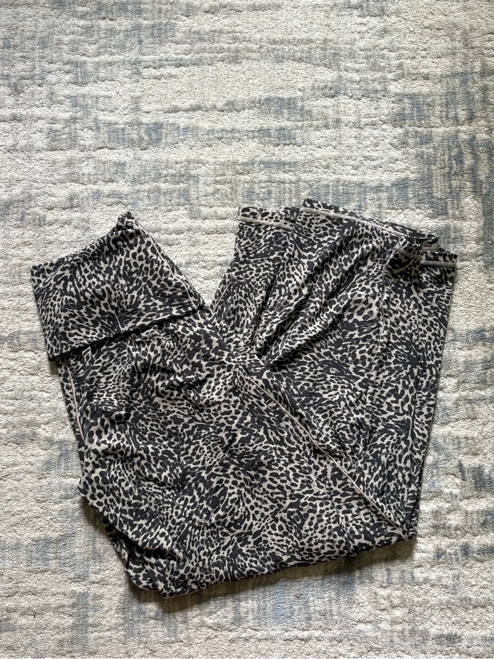 Worn Once aerie Black and White Leopard Print Wide-Leg Pants - Picture 3 of 3